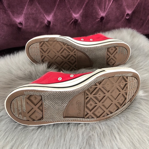 ❌SOLD❌Converse low top classic red sneakers - Picture 5 of 8